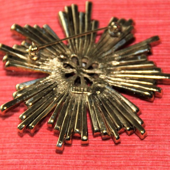 CINER Vintage Starburst Brooch Pin Gold Metal Rhinestones Costume Jewelry - Picture 7 of 7